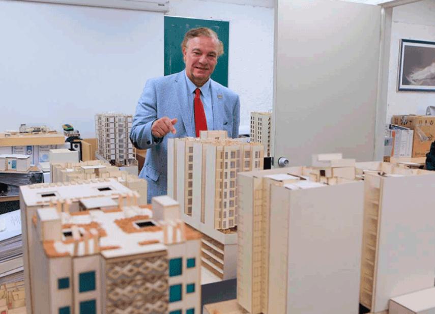 Dr. Salvador Duarte Yuriar